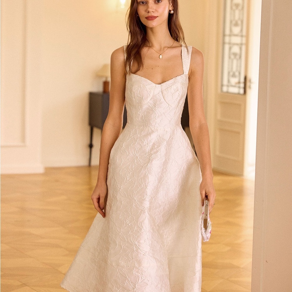 RIHOAS Ivory Floral Wedding Dress